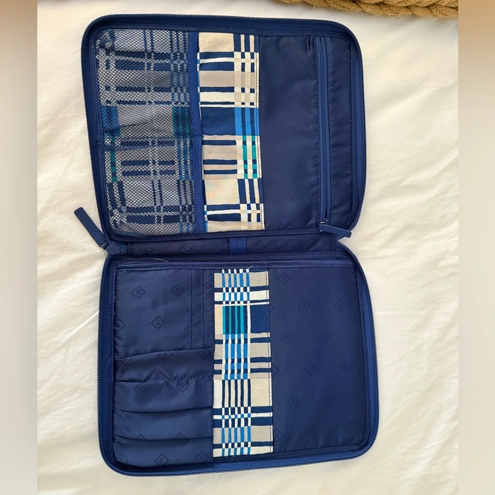 Vera Bradley Quilted Laptop Sleeve in Peacock Garden